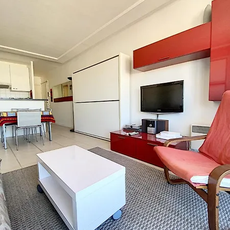 Le Dauphin Studio 1182 *
