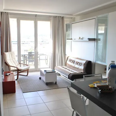Le Dauphin Studio 1182